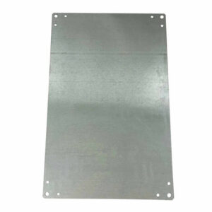 Plaque de montage tole électrozinguée pour coffret polyester Aria 64 - 615x415