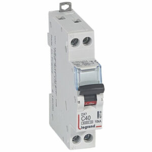 407704 Disjoncteur unipolaire + neutre 40A - 1P+N Courbe C - 6/10kA - À vis - Legrand DX3