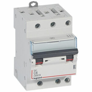 407836 Disjoncteur tripolaire 6A - 3P Courbe C - 6/10kA - À vis - Legrand DX3