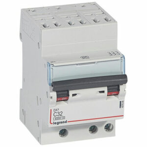 407848 Disjoncteur tripolaire 32A - 3P Courbe C - 6/10kA - Automatique et vis - Legrand DX3