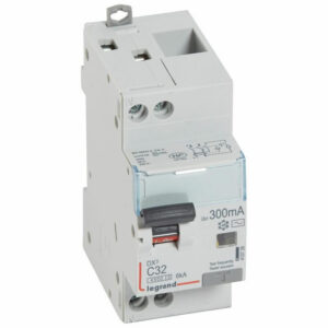 410728 Legrand Disjoncteur différentiel 32A type AC 300mA - courbe C - DX³4500 1P+N
