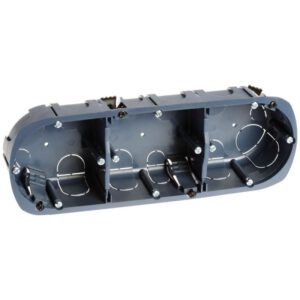 52057 EUR'OHM XL ULTRA Boite d'encastrement 3 postes D67 P50 entraxe 71mm multimatériaux