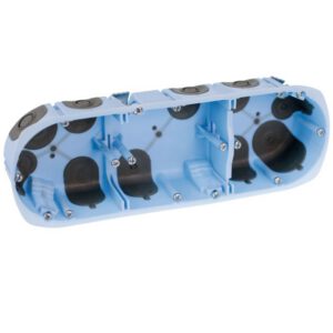 52067 EUR'OHM XL AIR'metic Boite d'encastrement étanche à l'air 3 postes D67 P50 entraxe 71mm pour cloisons sèches
