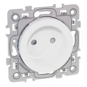 60282 EUR'OHM SQUARE Prise de courant 2P blanc à griffes