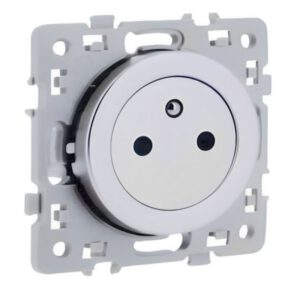 60439 EUR'OHM SQUARE Prise de courant 2P+T affleurante Silver